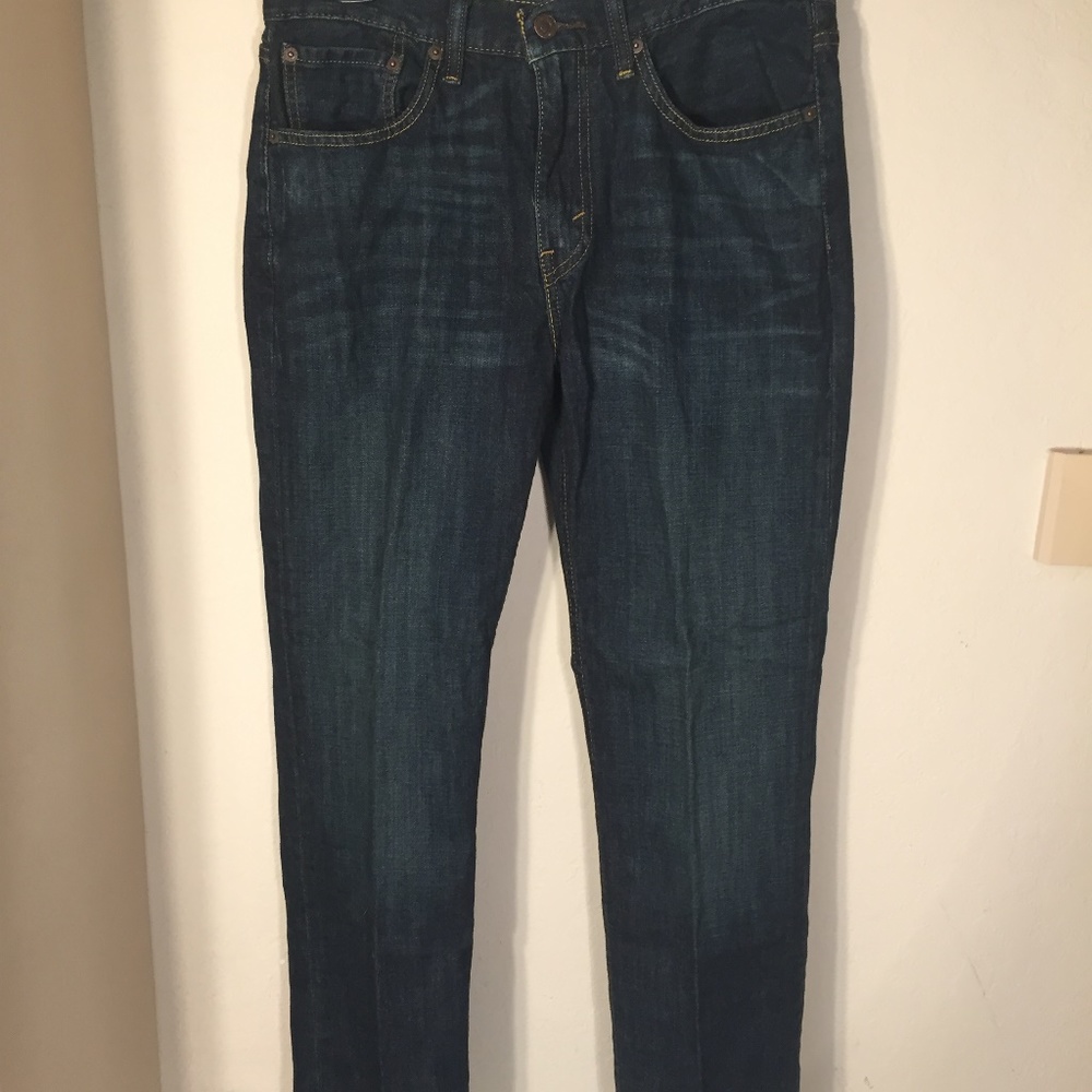 Men's Levi's 514 Dark-Washed Jeans, 31x30